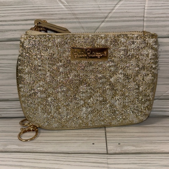 Lilly Pulitzer Handbags - LILLY PULITZER LOUISE QUILTED KEY ID CARD CASE IN GOLD METALLIC